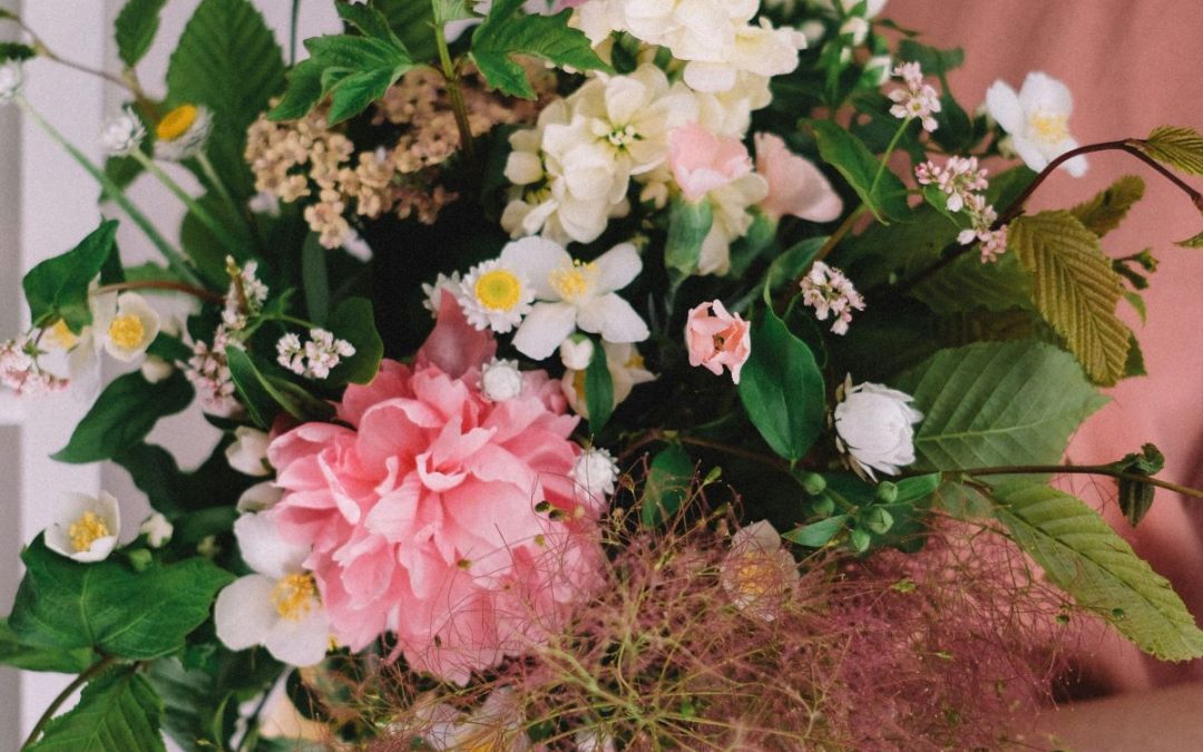 Why Buying Flowers from a Florist is Better